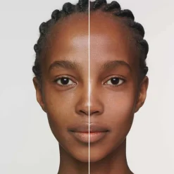 Clarins Base De Teint|Soin Éclat|- SOS Primer - BASE DE TEINT