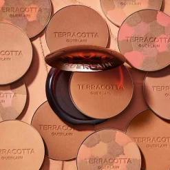 Guerlain Poudre Soleil|- Terracotta - La Poudre Bronzante 96% d’ingrédients d’origine naturelle Peacock Édition limitée